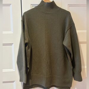 H&M Olive Green Turtleneck Sweater